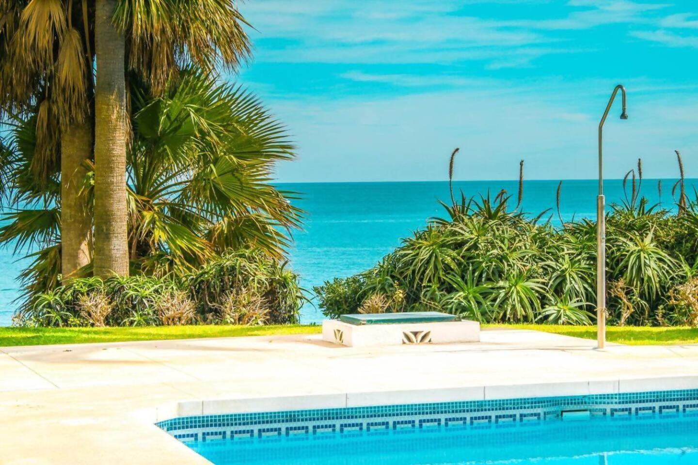 Stunning Apartment 50 Meters From The Sea بينالماذينا المظهر الخارجي الصورة