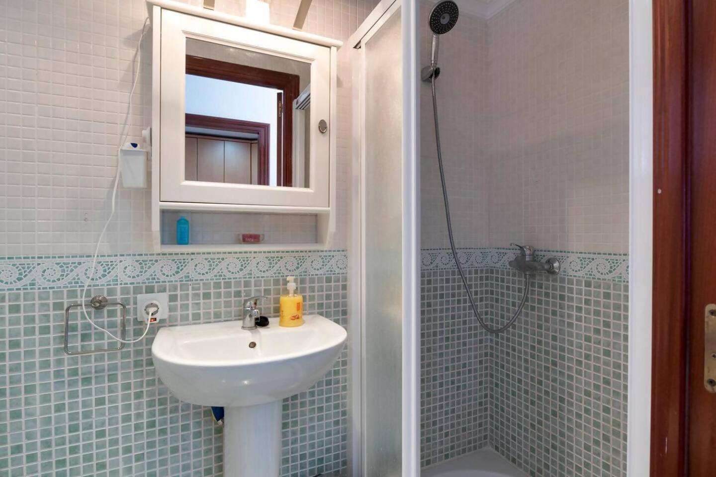 Stunning Apartment 50 Meters From The Sea بينالماذينا المظهر الخارجي الصورة