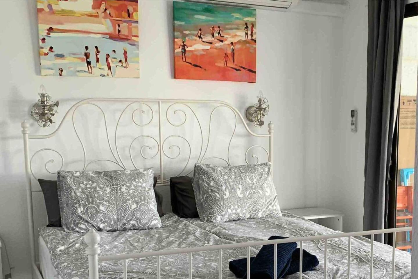 Stunning Apartment 50 Meters From The Sea بينالماذينا المظهر الخارجي الصورة