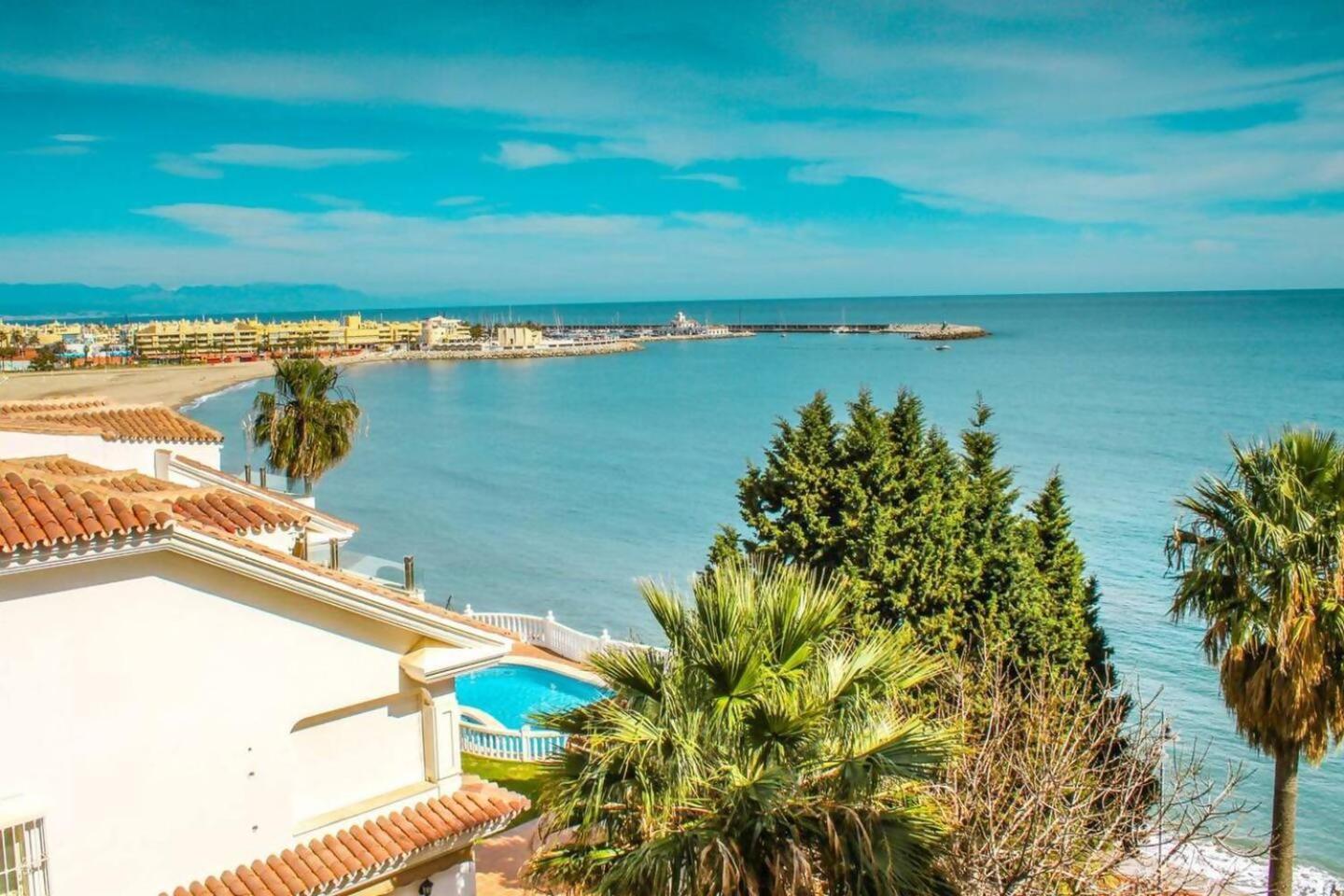 Stunning Apartment 50 Meters From The Sea بينالماذينا المظهر الخارجي الصورة