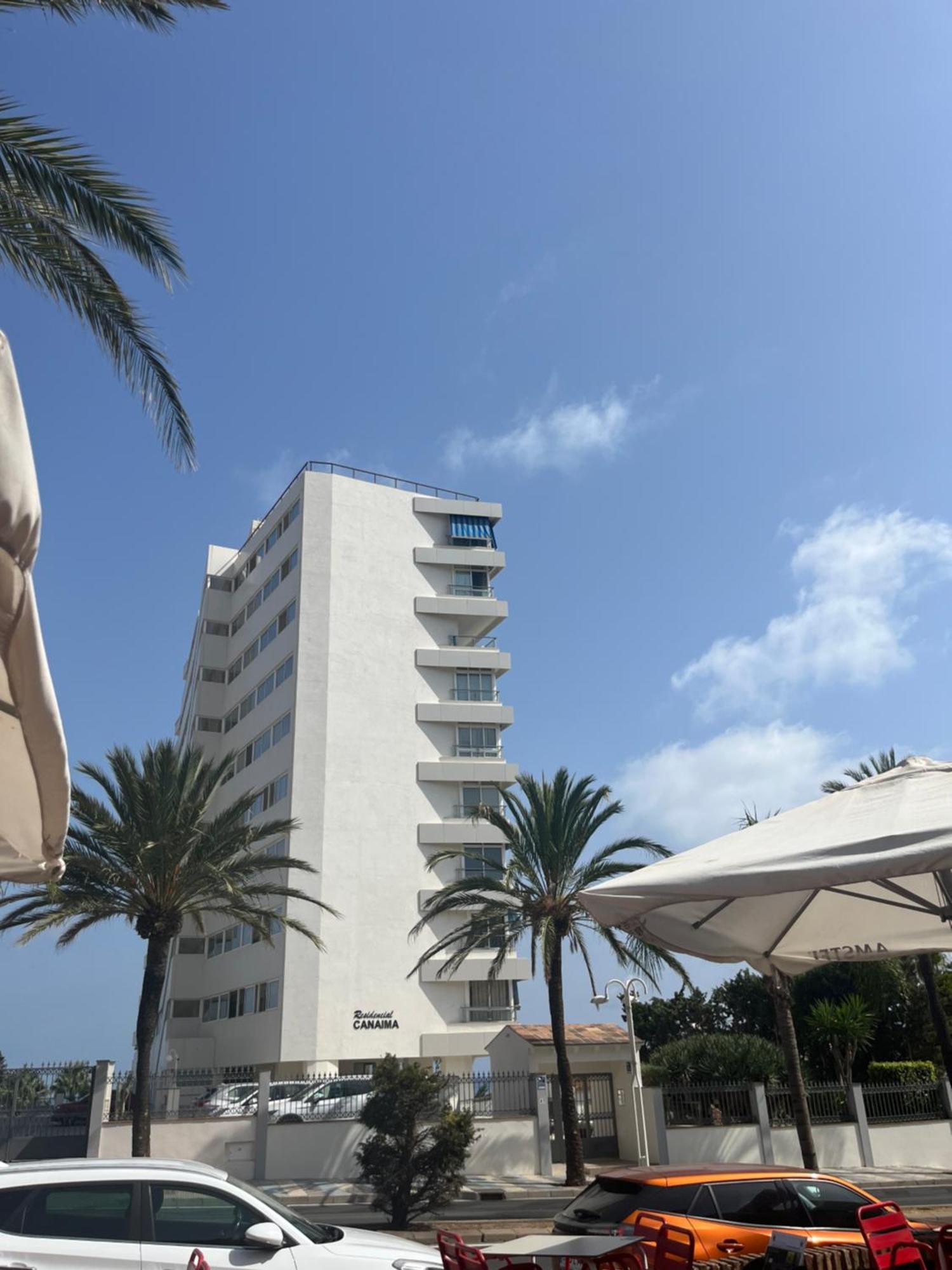 Stunning Apartment 50 Meters From The Sea بينالماذينا المظهر الخارجي الصورة