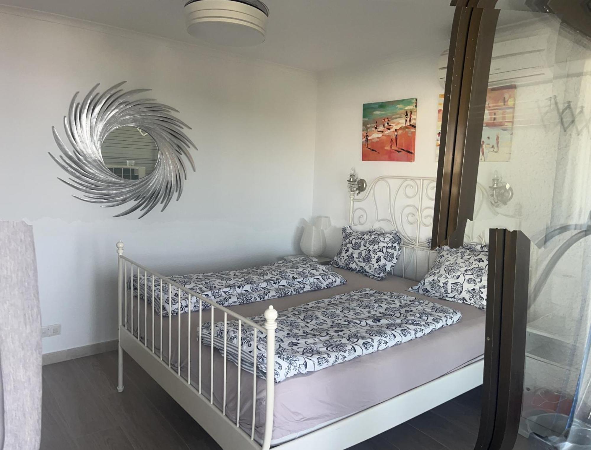 Stunning Apartment 50 Meters From The Sea بينالماذينا المظهر الخارجي الصورة
